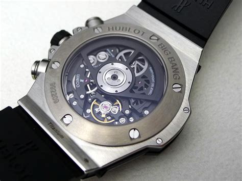 comment reconnaitre une vrai montre hublot|montre hublot homme prix.